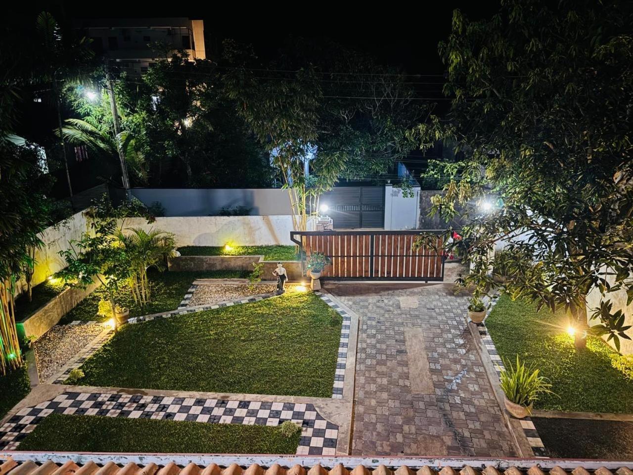 Akash Villa Talaramba Kültér fotó